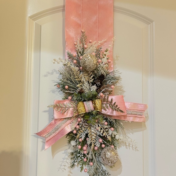 Elegant Pink Holiday Door Swag - Picture 4 of 13